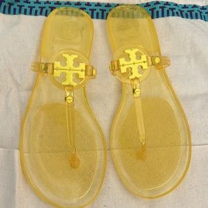 TORY BURCH Mini Miller Jelly Flip Flops Yellow size 7